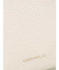 COCCINELLE CHERRY Borsa camera case in pelle martellata coconut milk - Borse Donna - 3