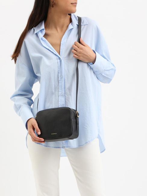 CHERRY Borsa camera case in pelle martellata coconut milk - Borse Donna