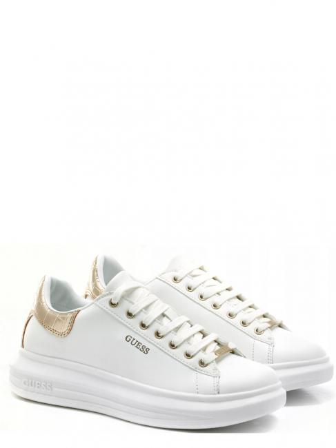 GUESS VIBO Sneakers basse in pelle white gold - Scarpe Donna