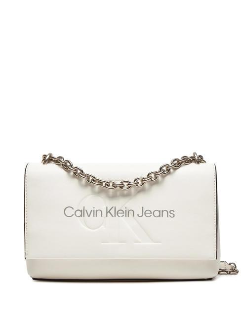 CALVIN KLEIN SCULPTED EW MONO Borsa con flap e tracolla catena white/silver logo - Borse Donna