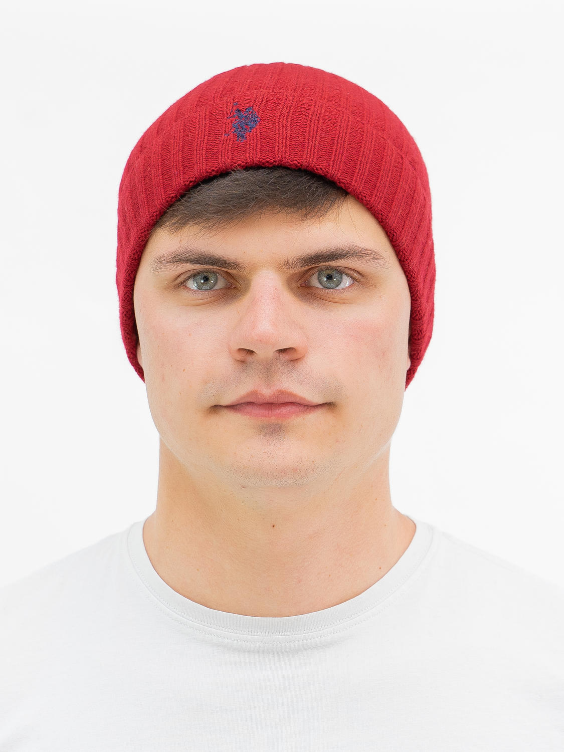 logo con cappello rosso