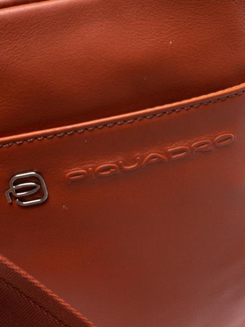 VIBE OUT Borsello in pelle martellata arancio3 - Tracolle Uomo