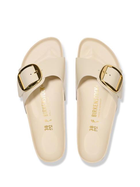 MADRID BIG BUCKLE Ciabatta in pelle vernice shine ecru - Scarpe Donna