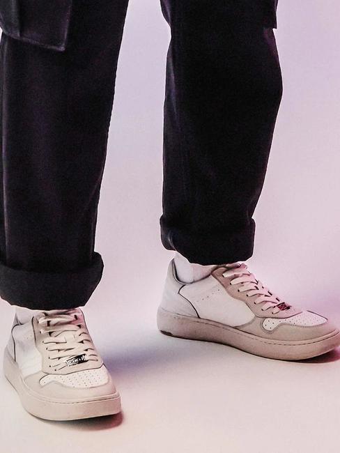 IRON 3992 Sneakers in pelle logo rilievo white - Scarpe Uomo