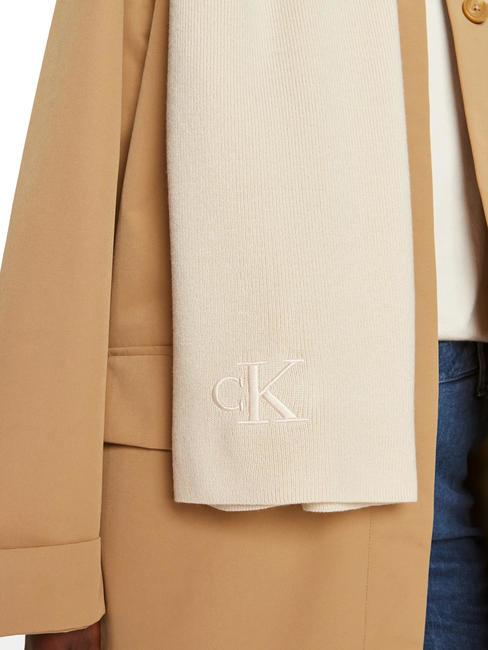 CK JEANS MONOGRAM EMBRO Sciarpa in poliestere riciclato birch - Sciarpe