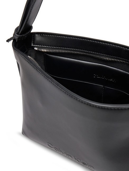 EMBOSSED CALVIN  Borsa a spalla ck black - Borse Donna