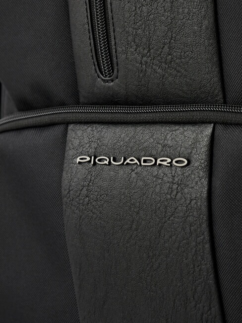 BRIEF ECOLOGICA TECH Zaino tessuto riciclato con placca USB, porta pc 15.6" Nero - Zaini da lavoro porta PC