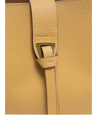 COCCINELLE ALBA Borsa a spalla in pelle martellata fresh beige - Borse Donna - 3