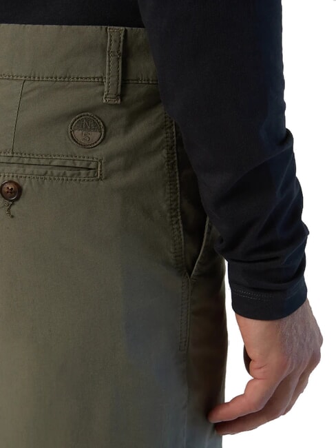 FREEDOM Pantaloni chino corti in cotone dusty olive - Pantaloni Uomo