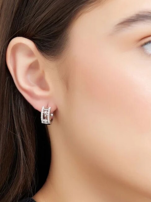 IN THE SKY Orecchini cerchi lavorati con zirconi SILVER - Orecchini