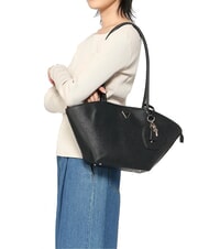 GUESS BOLENA Borsa a spalla con charm cuore NERO - Borse Donna - 6