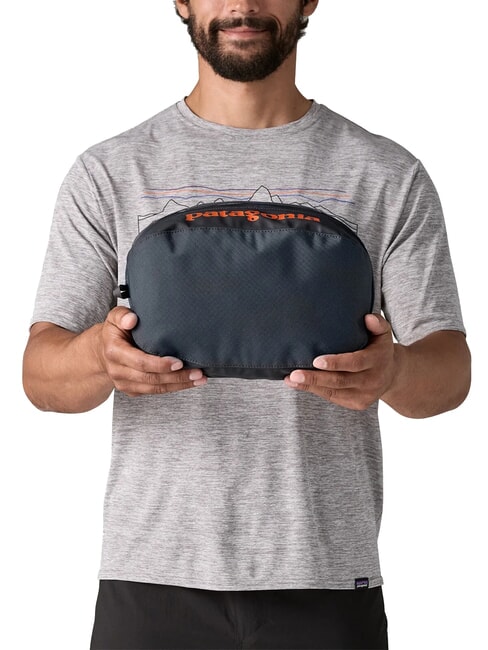 BLACK HOLE CUBE Beauty da viaggio 6L smolder blue w/amanita red - Beauty Case