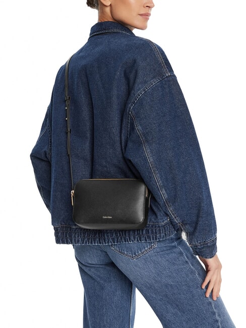 EMBOSSED LOGO Mini Bag a tracolla black/toasted coconut - Borse Donna