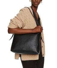 COCCINELLE MALORY Borsa sacca a spalla in pelle martellata Nero - Borse Donna - 5