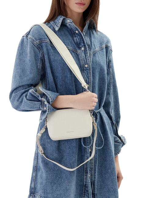 SIGNATURE LOGO STRAP Borsa camera case doppia funzione lily white - Borse Donna