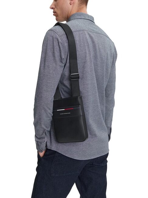 TH FOUNDATION Borsello piccolo piatto in nylon black - Tracolle Uomo