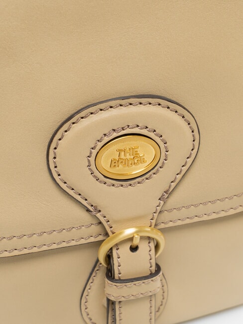 ISADORA Borsa a tracolla in pelle con flap butter abb. oro - Borse Donna