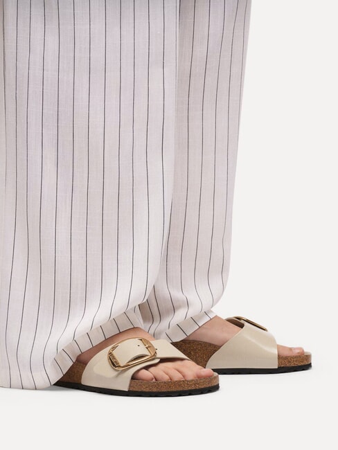 MADRID BIG BUCKLE Sandali in pelle shine oyster - Scarpe Donna