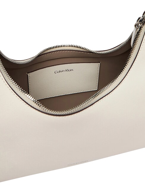 EMBOSSED LOGO Borsa a spalla, con tracolla white alyssum - Borse Donna