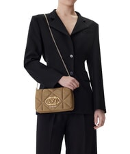 LOVE MOSCHINO EMBOSSED Borsa a spalla, doppia portabilit&agrave; sabbia - Borse Donna - 2