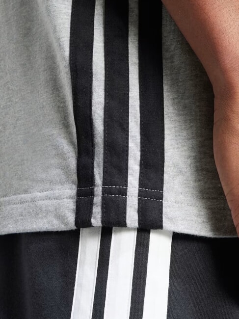 3 STRIPES T-shirt a maniche corte, a girocollo grey - T-shirt Uomo