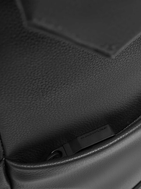 RUSSEL Zaino porta PC 14" con patta Nero - Zaini Scuola & Tempo Libero